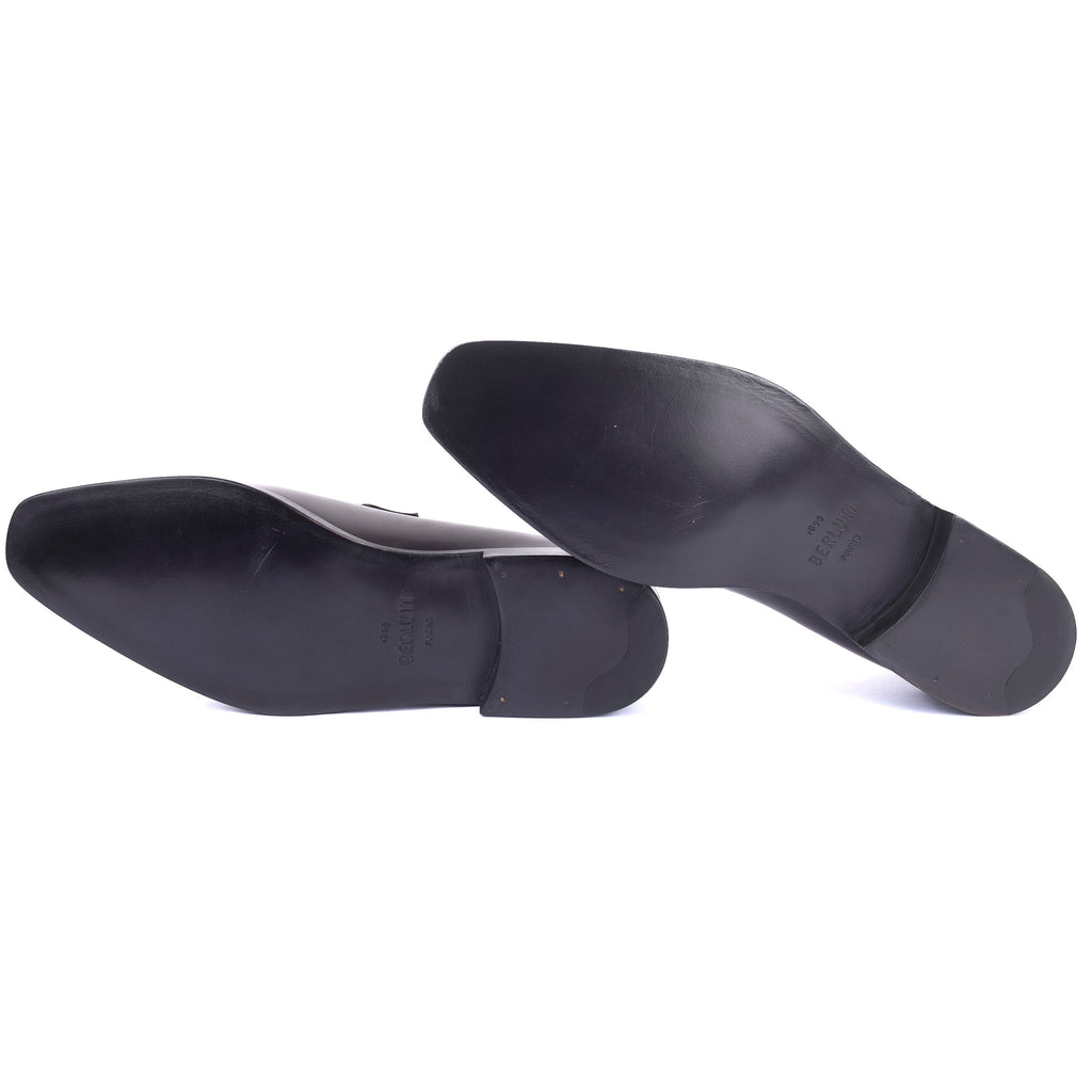 Exclusive Black Decorated Loafers