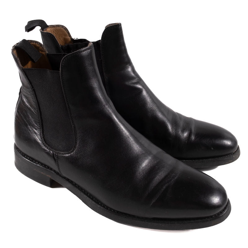 Black Chelsea Boots