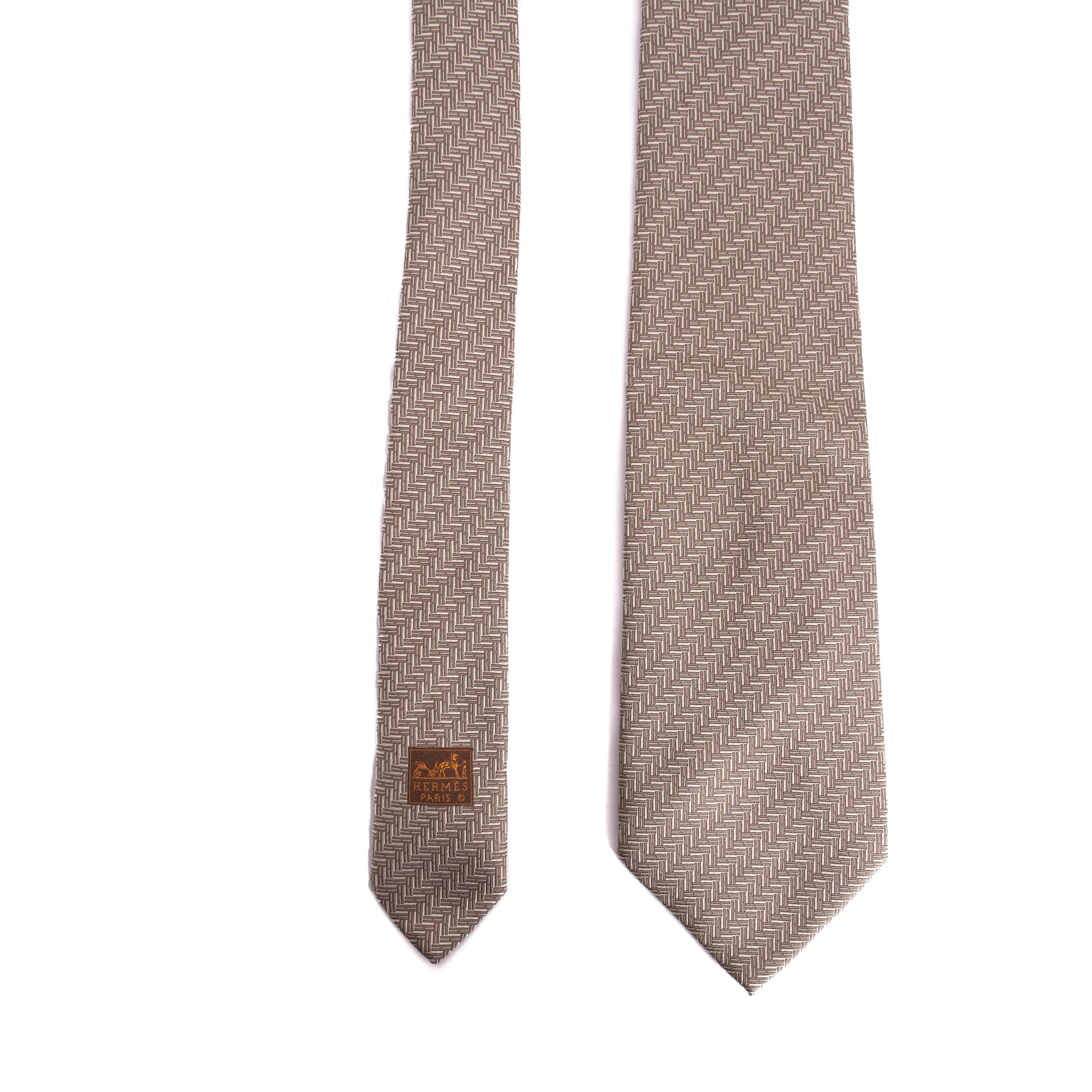 Silver Patterned Tie
