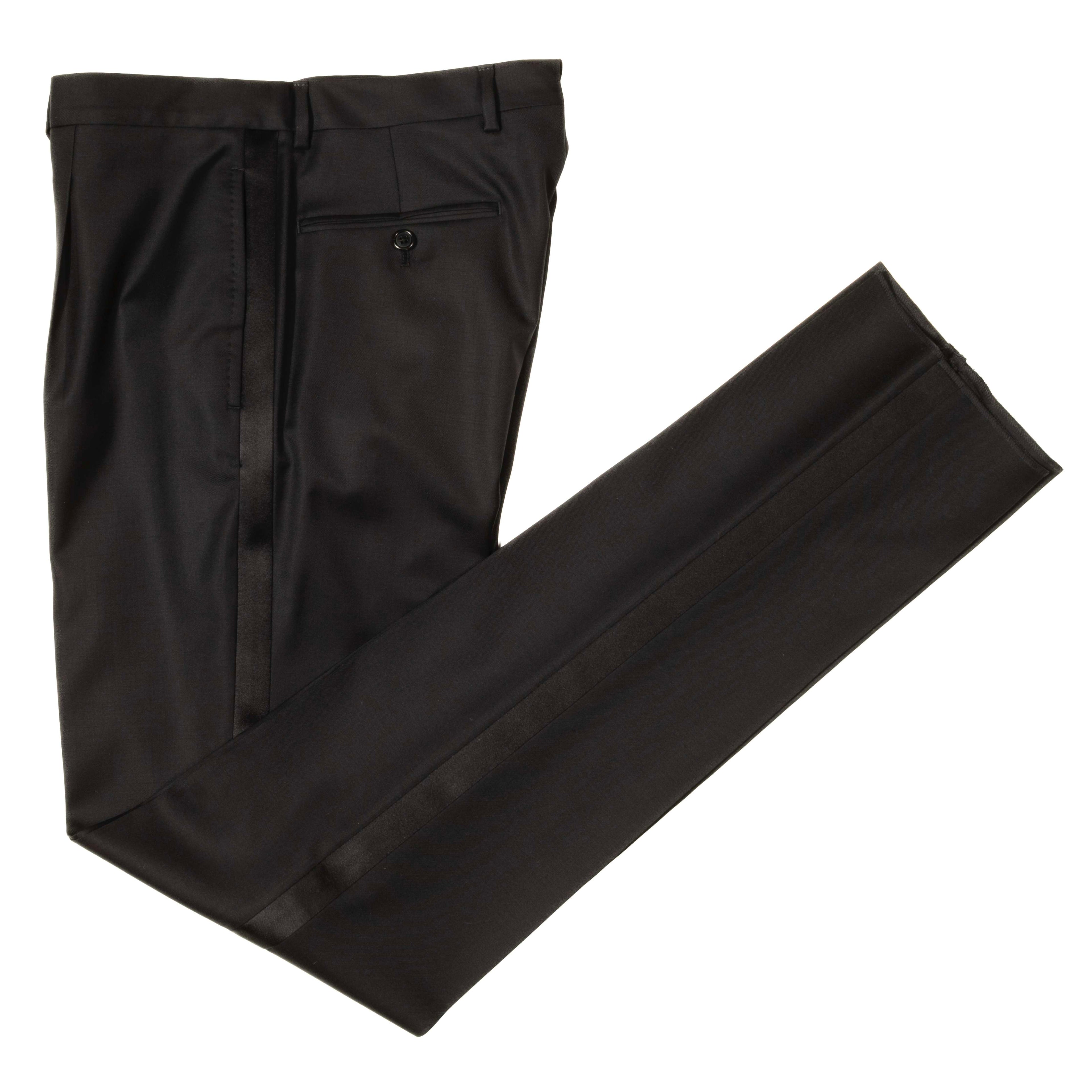 Est Retail Price 20 000 SEK - Neapolitan Hand Tailored Black Tuxedo Suit Sz 48