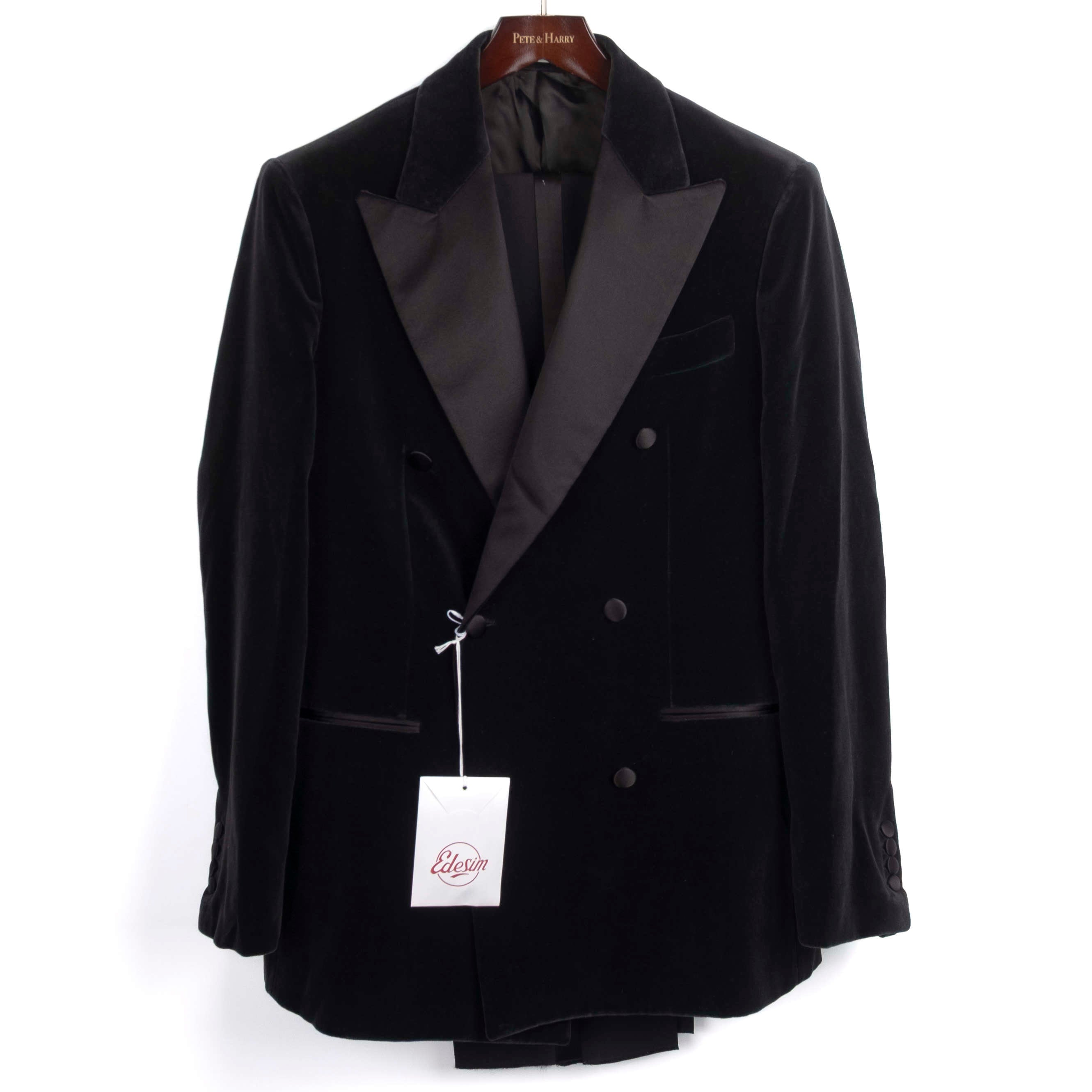 Est Retail Price 20 000 SEK -Neapolitan Hand Tailored Black Velvet Double Breasted Tuxedo Suit Sz 46