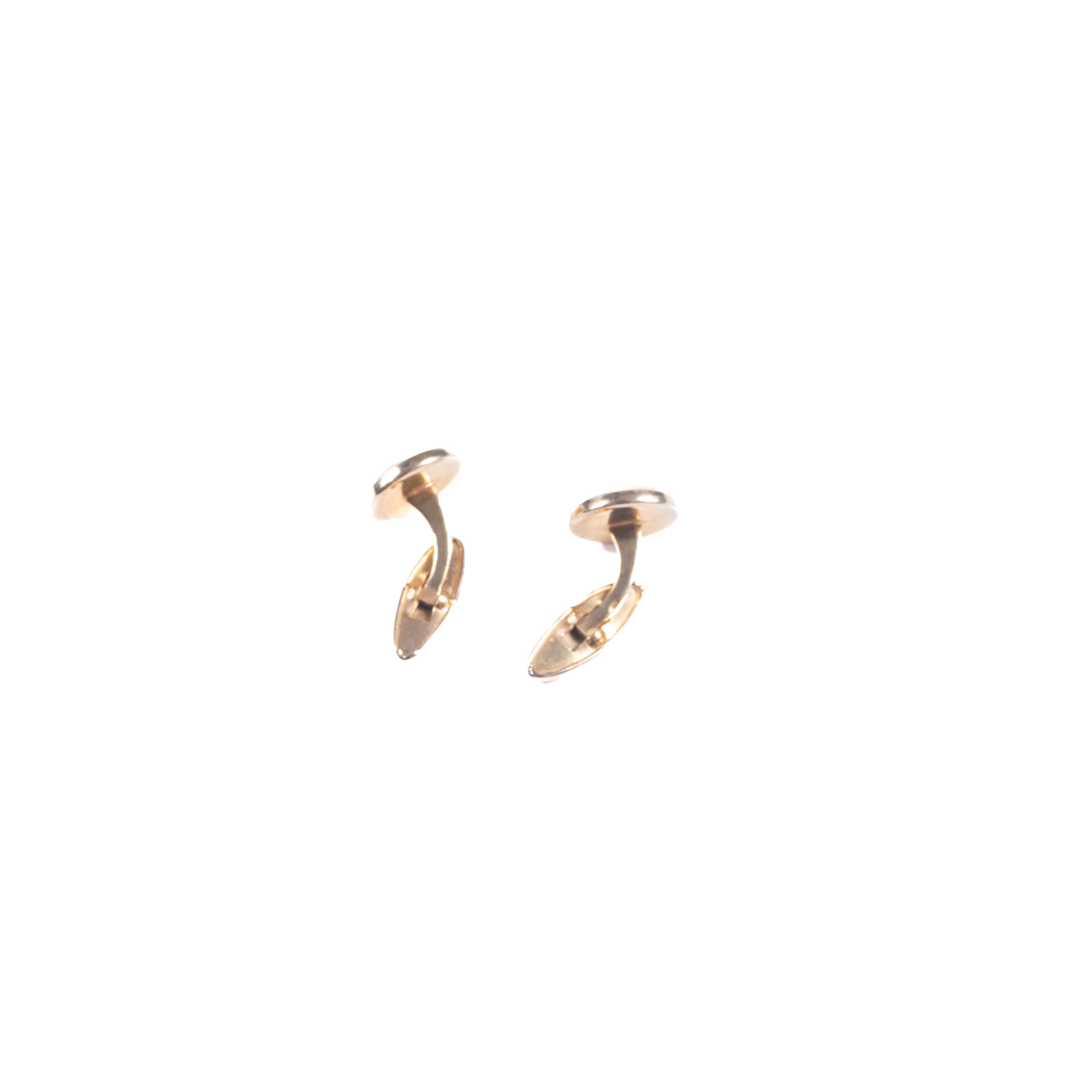 Formal Cufflinks