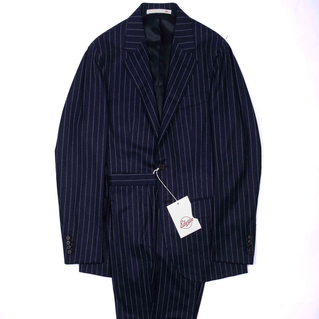 Est Retail Price 20 000 SEK - Neapolitan Hand Tailored Navy Chalk Stripe Suit