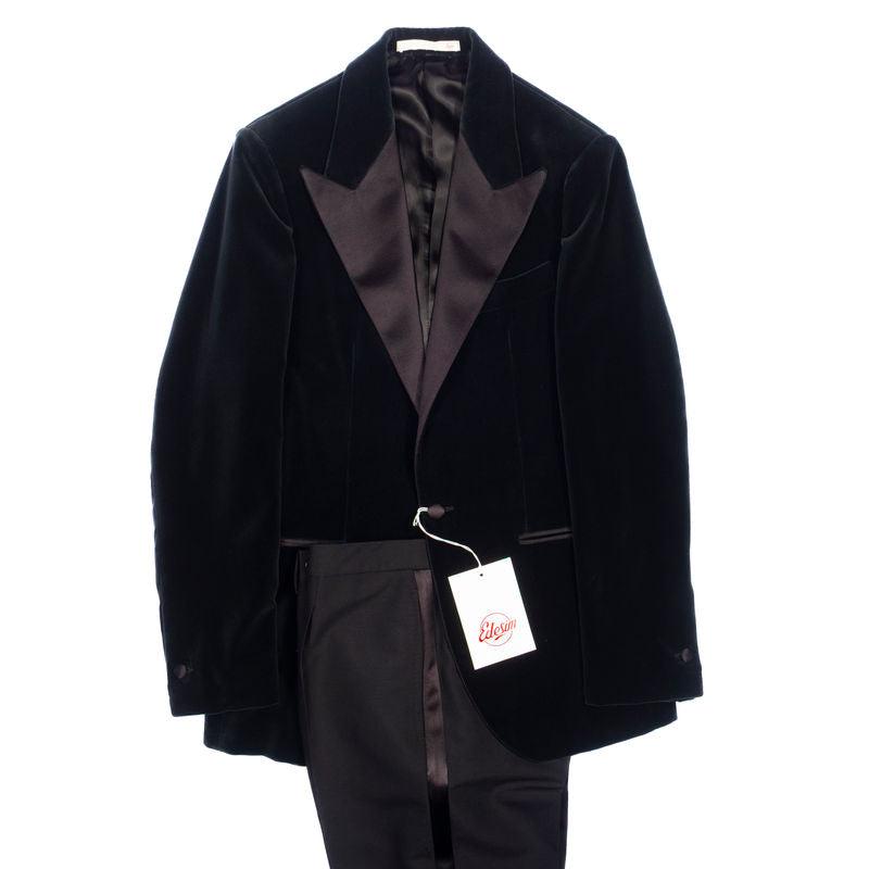 Est Retail Price 20 000 SEK -Neapolitan Hand Tailored Black Velvet Double Breasted Tuxedo Suit Sz 48