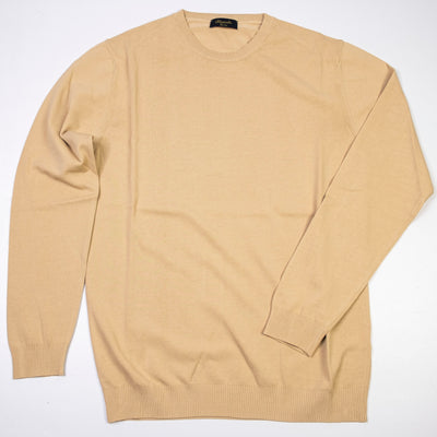 This timelessly stylish Blugiallo Brown Knit Sweater is crafted from luxuriously soft cotton and features a classic brown design. Adorned with an exclusive maker's label, this sweater is in as-new, immaculate condition and promises to become essential wardrobe staple. For sophisticated elegance and effortless style, look no further.